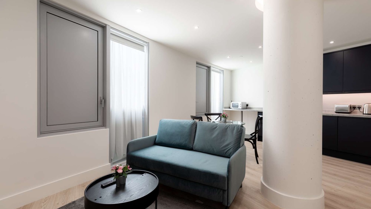 Photo of Livingroom in Stratford and New Town