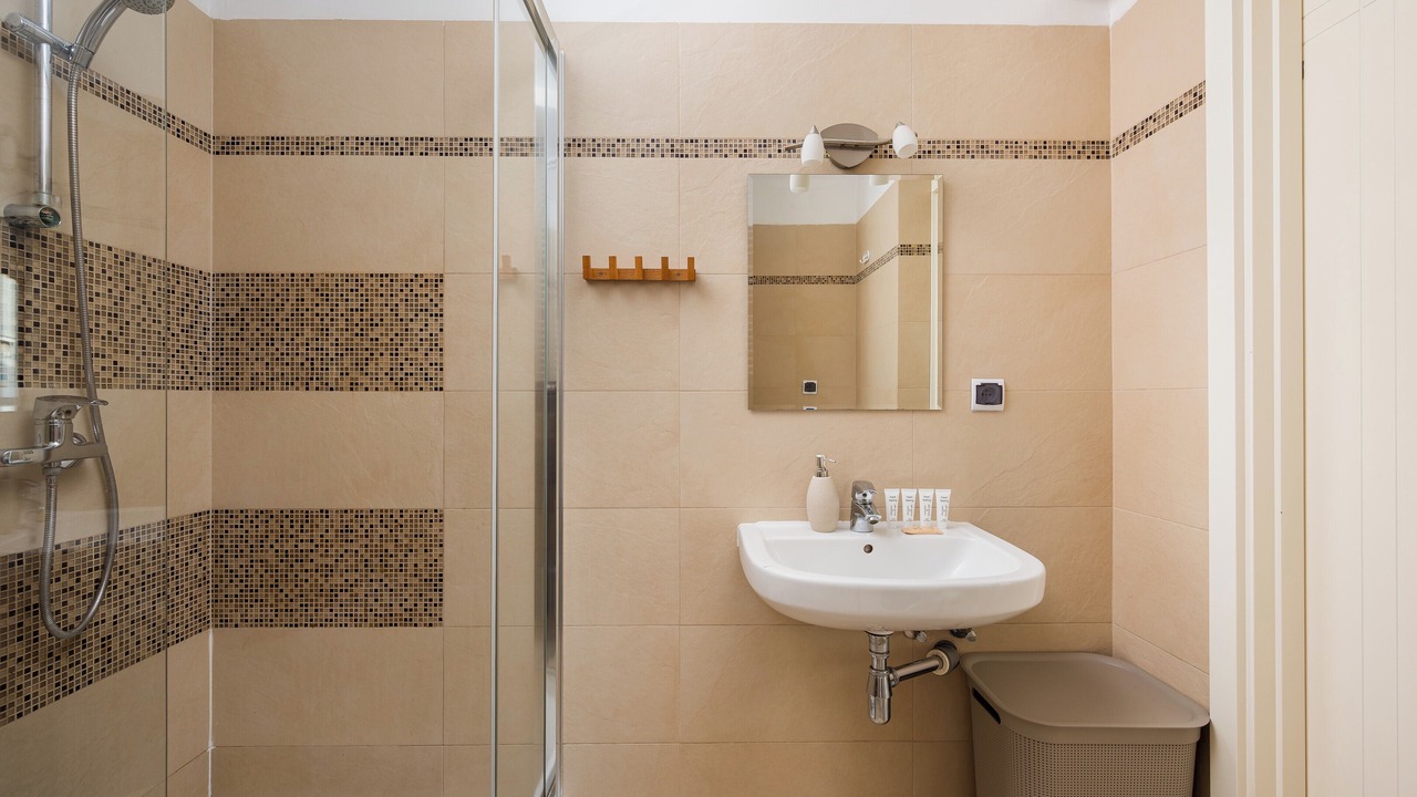 Photo of Bathroom in Grochow