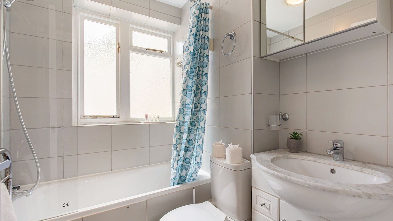 Photo of Bathroom in Lancaster Gate