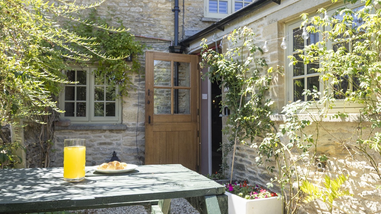 Photo of Outdoor in Broadwell
