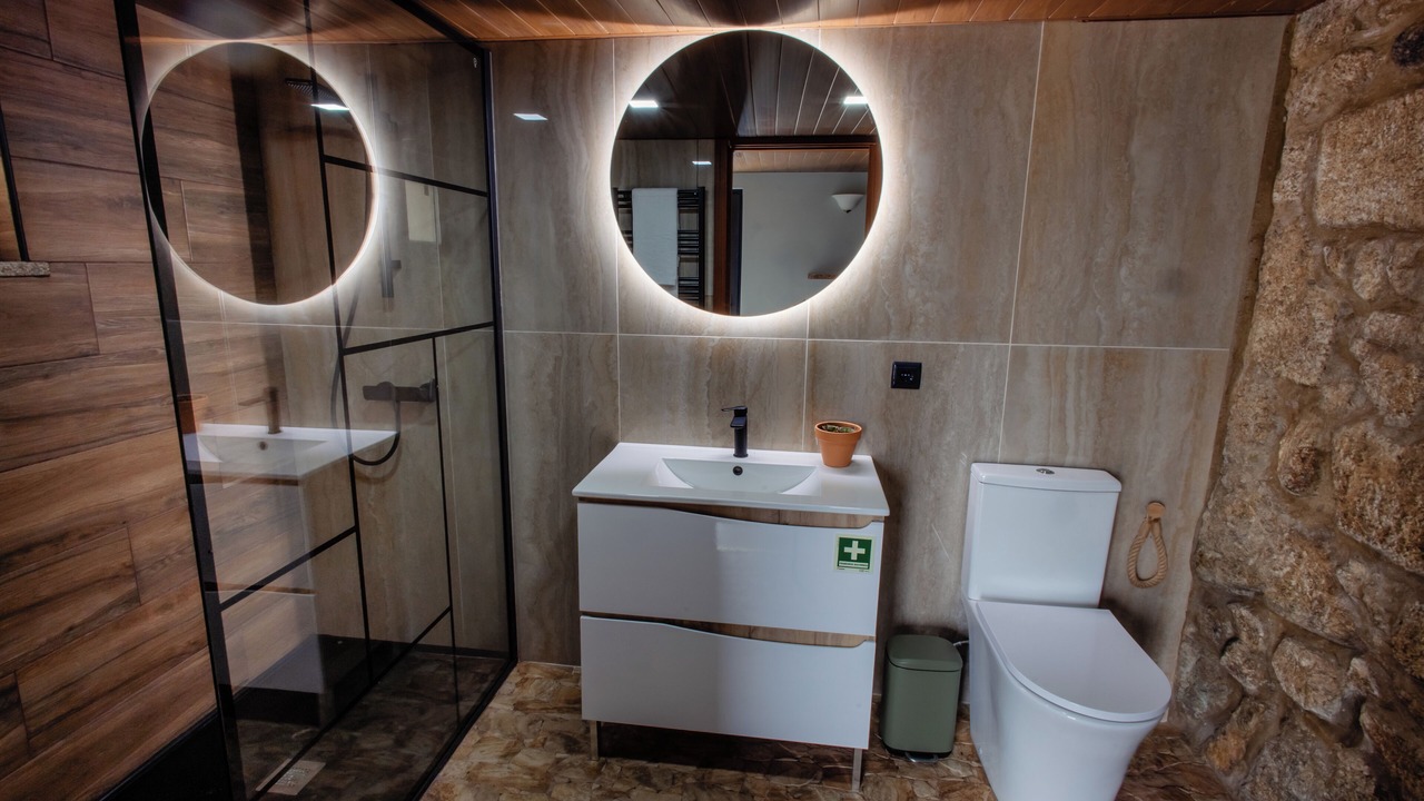 Photo of Bathroom in Lamego