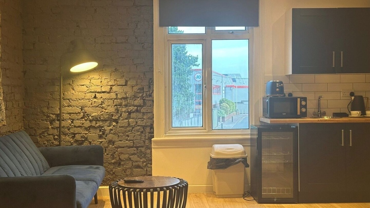 Photo of Livingroom in Yiewsley