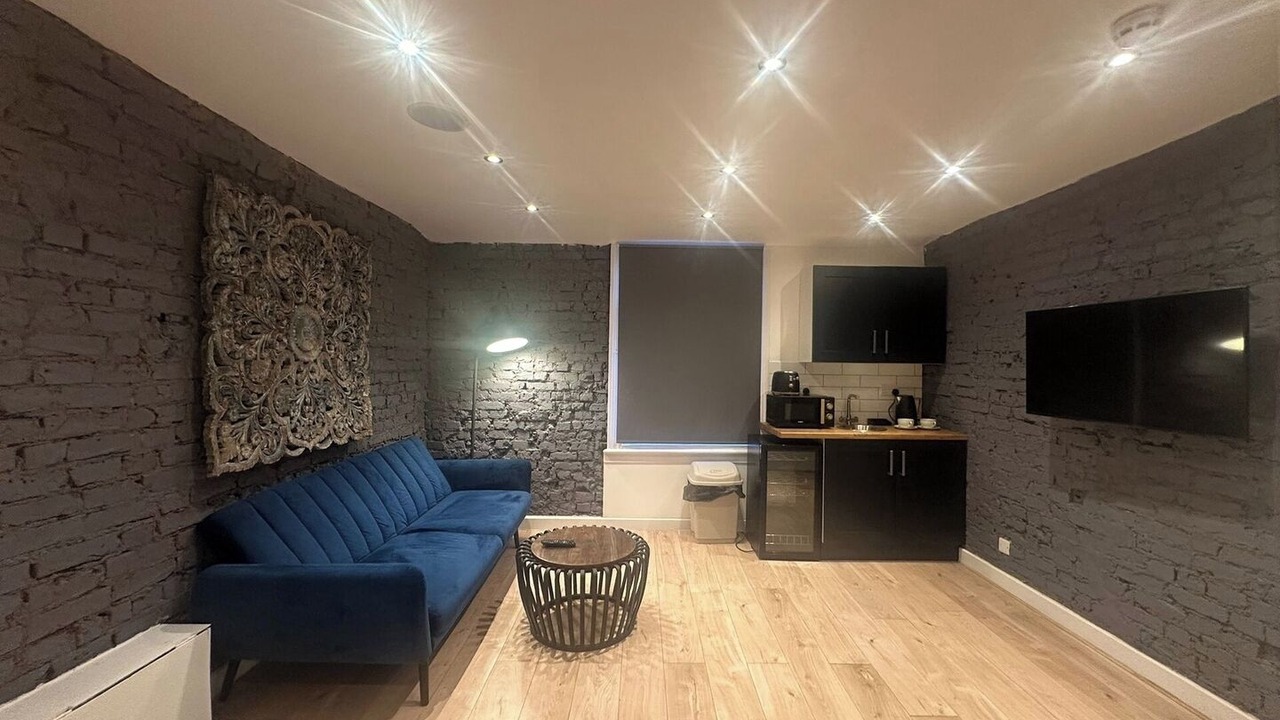 Photo of Livingroom in Yiewsley