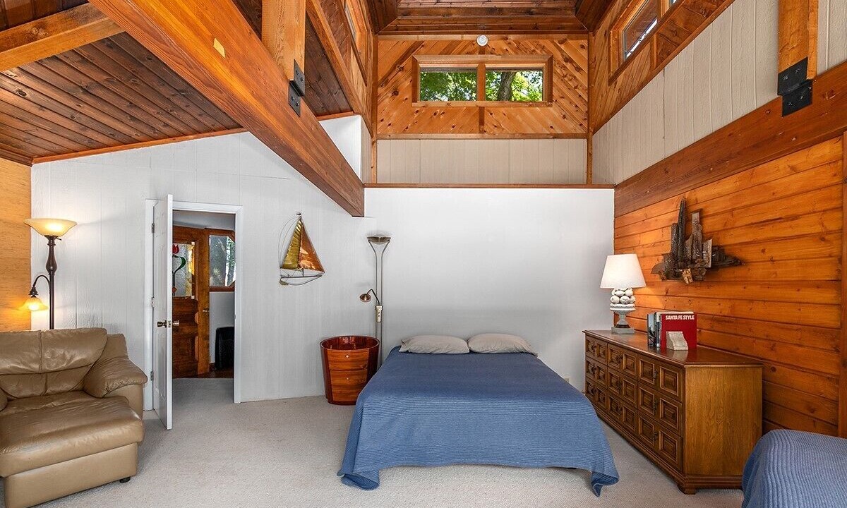 Photo of Bedroom in Silver Lake