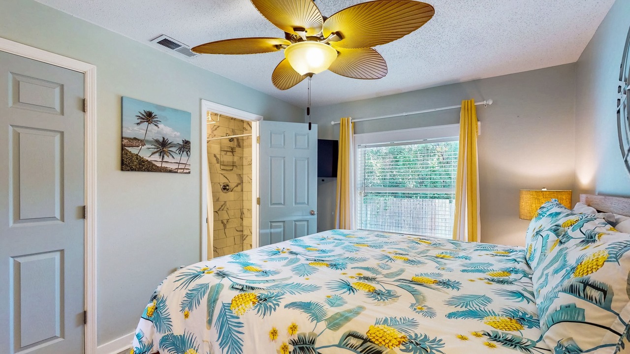 Photo of Bedroom in Bayou Oaks