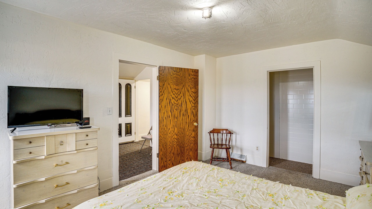 Photo of Bedroom in Manitowoc