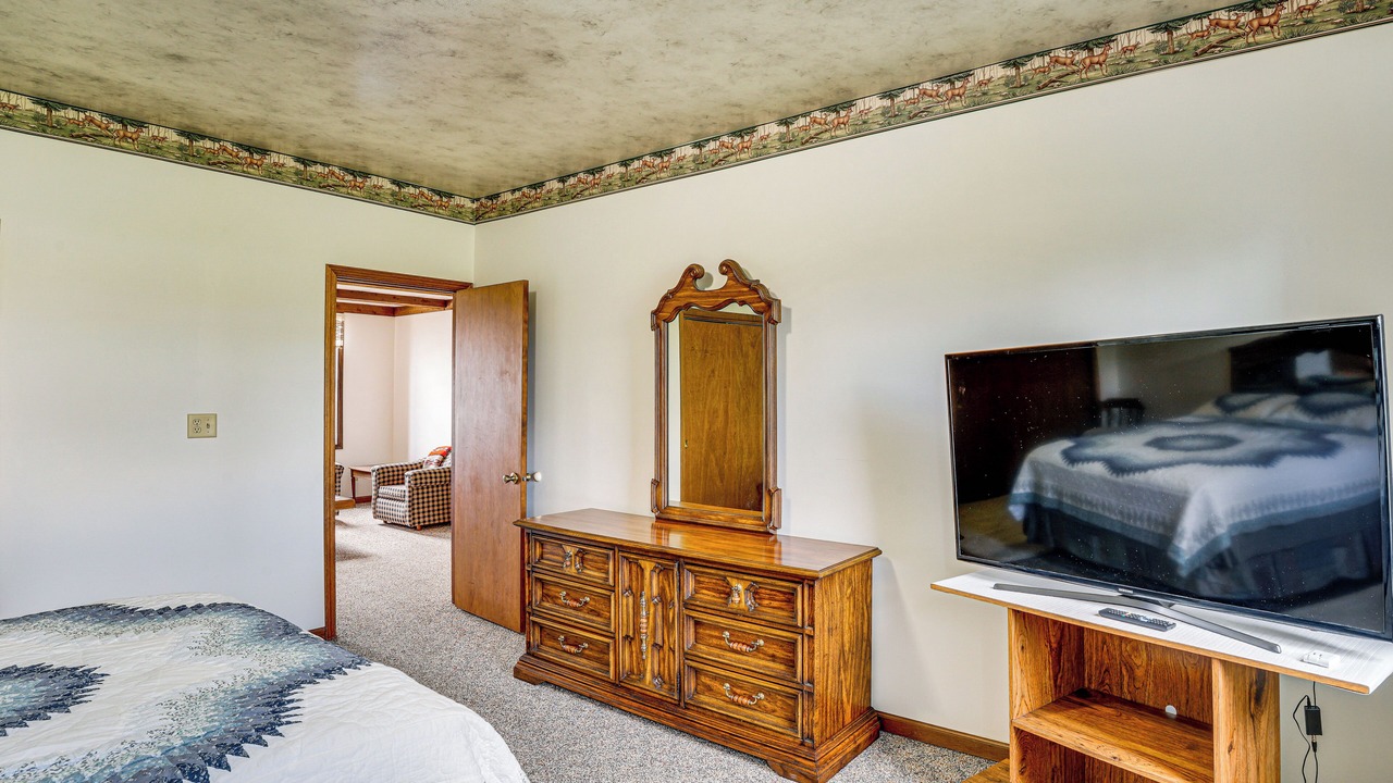 Photo of Bedroom in Manitowoc