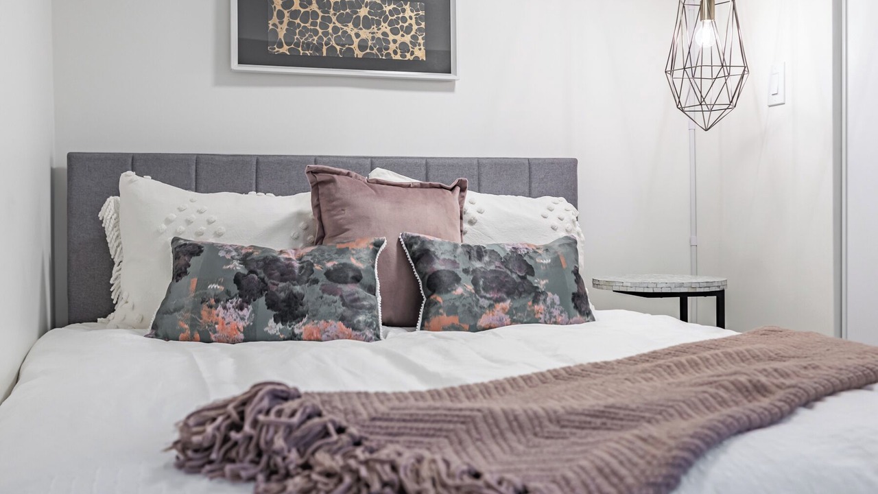 Photo of Bedroom in Lakeview