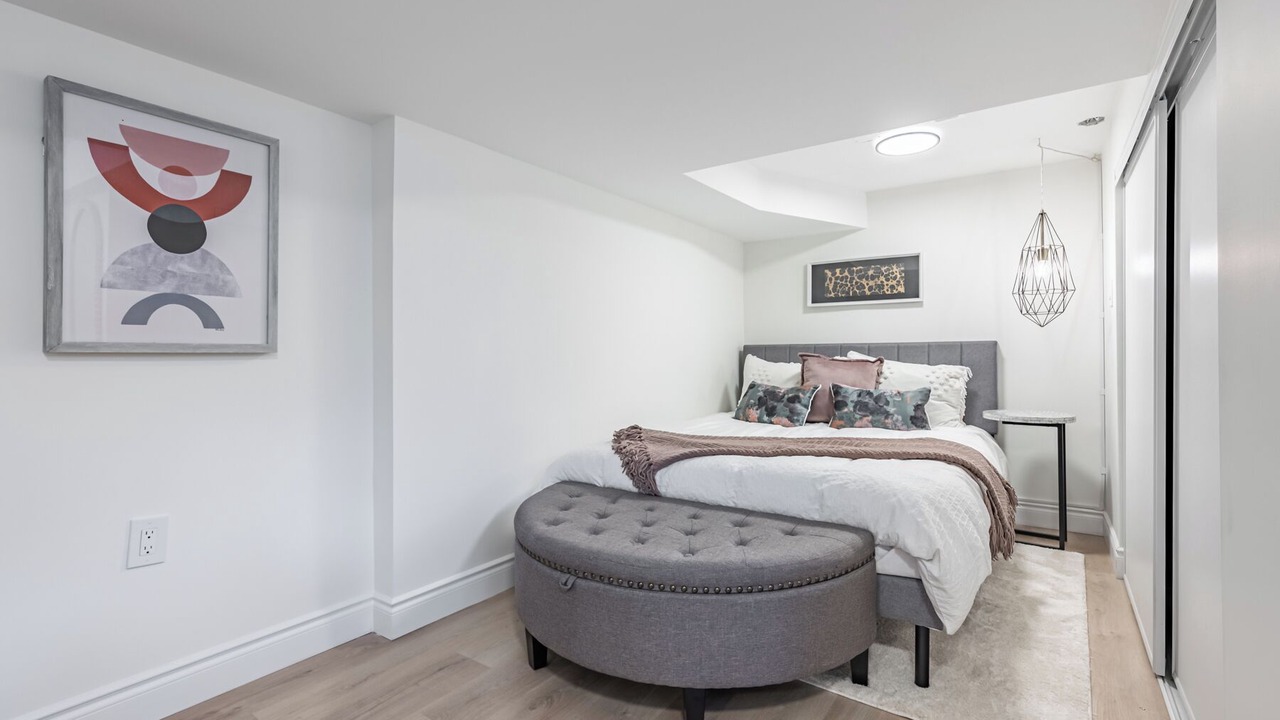 Photo of Bedroom in Lakeview