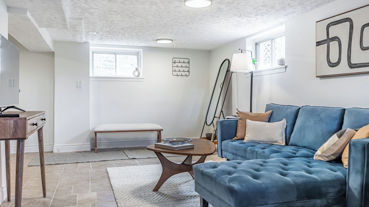 Photo of Livingroom in Lakeview