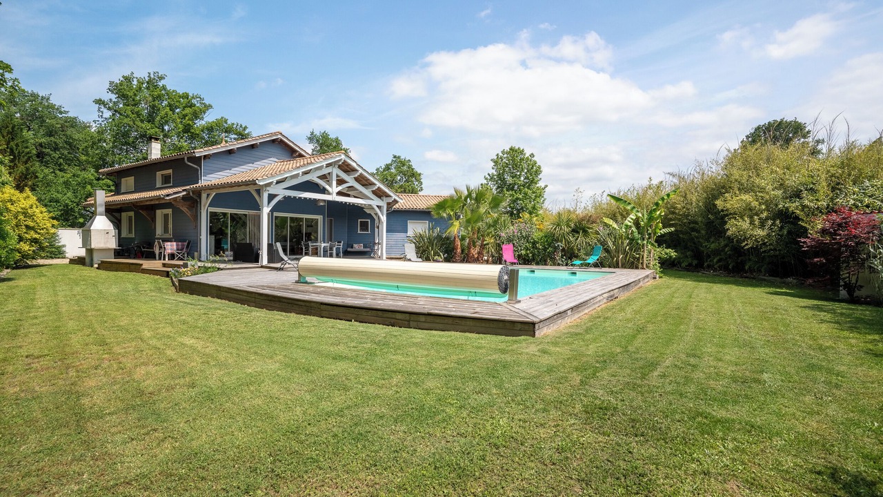 Photo of Outdoor in Cantenac
