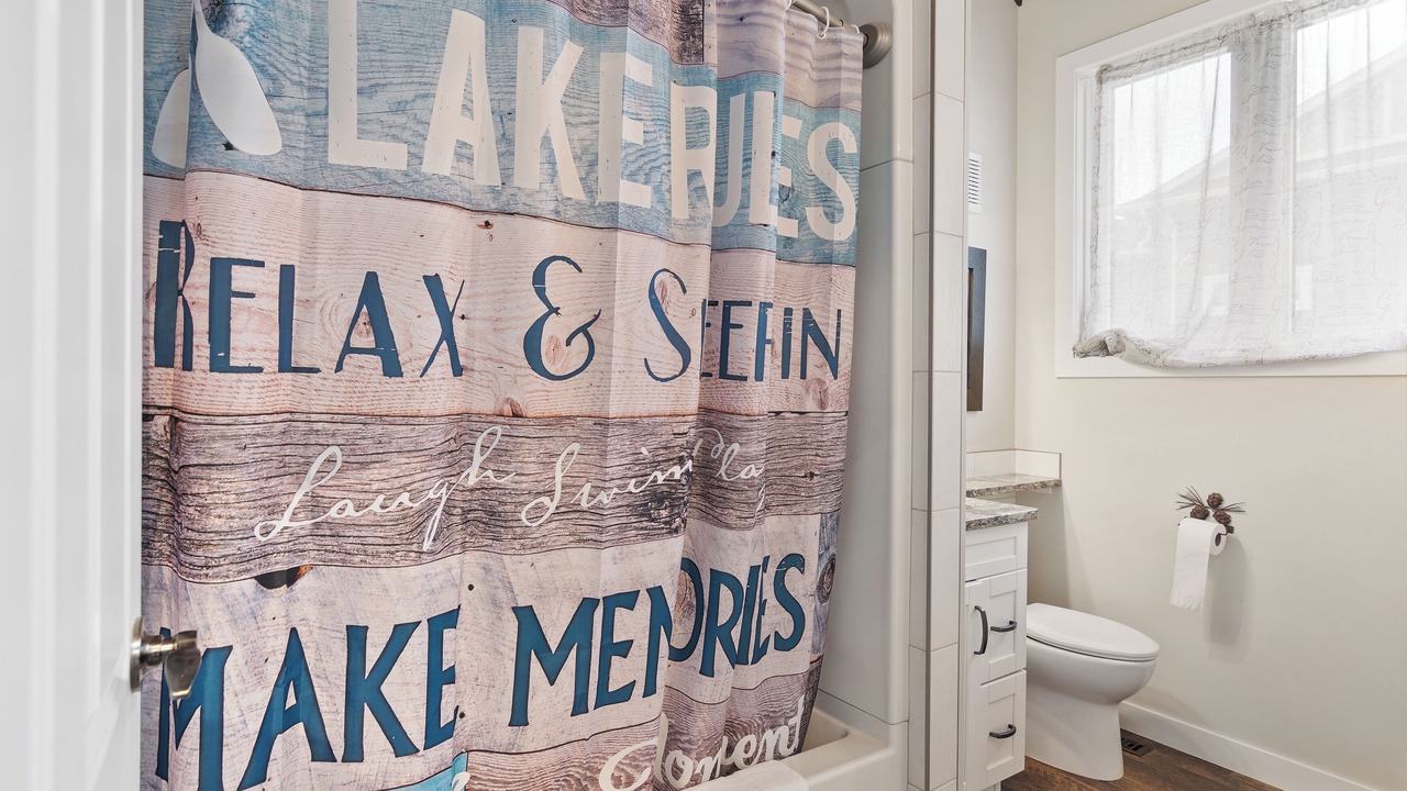 Photo of Bathroom in Sylvan Lake
