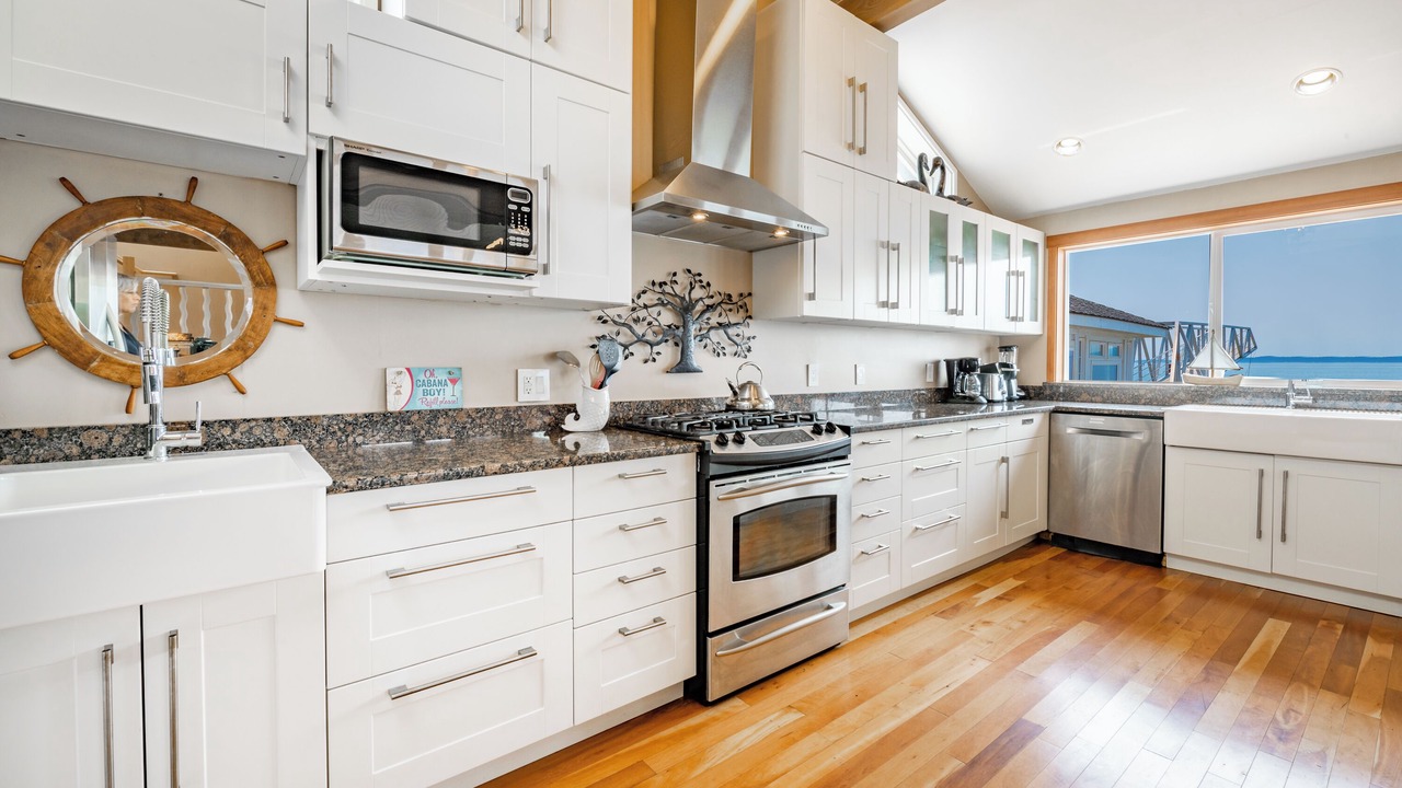 Photo of Kitchen in Lummi Island