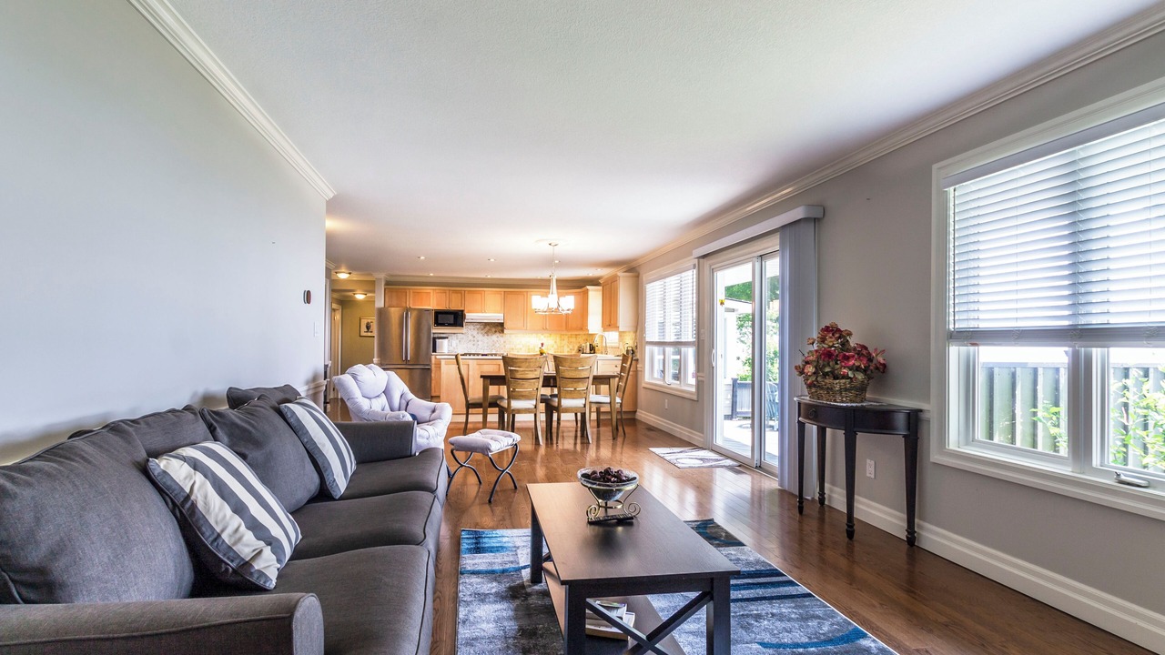 Photo of Livingroom in Port Rowan