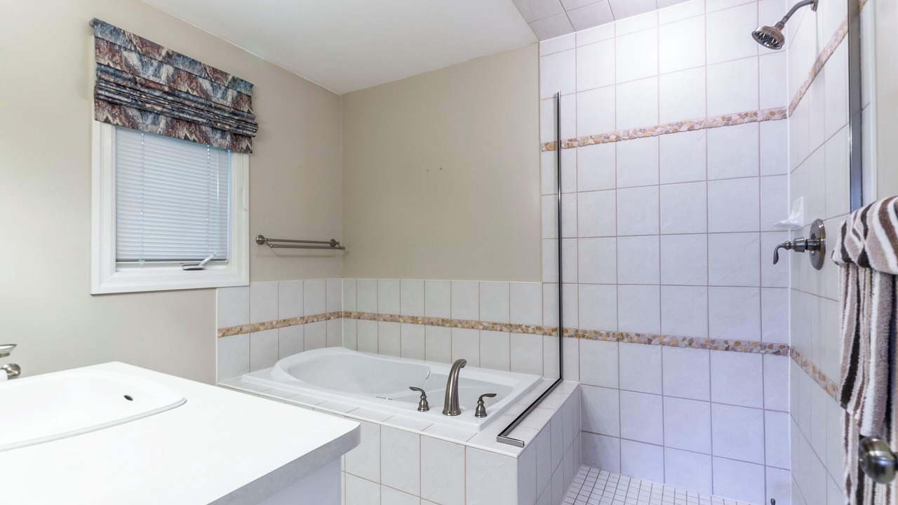 Photo of Bathroom in Port Rowan