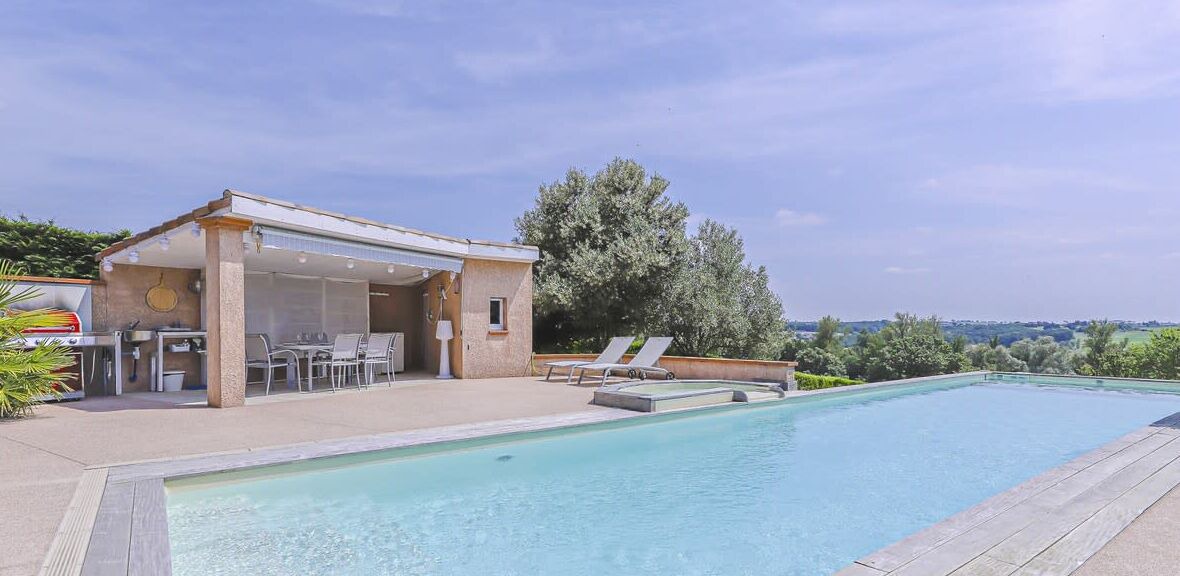 Photo of Outdoor in Azas