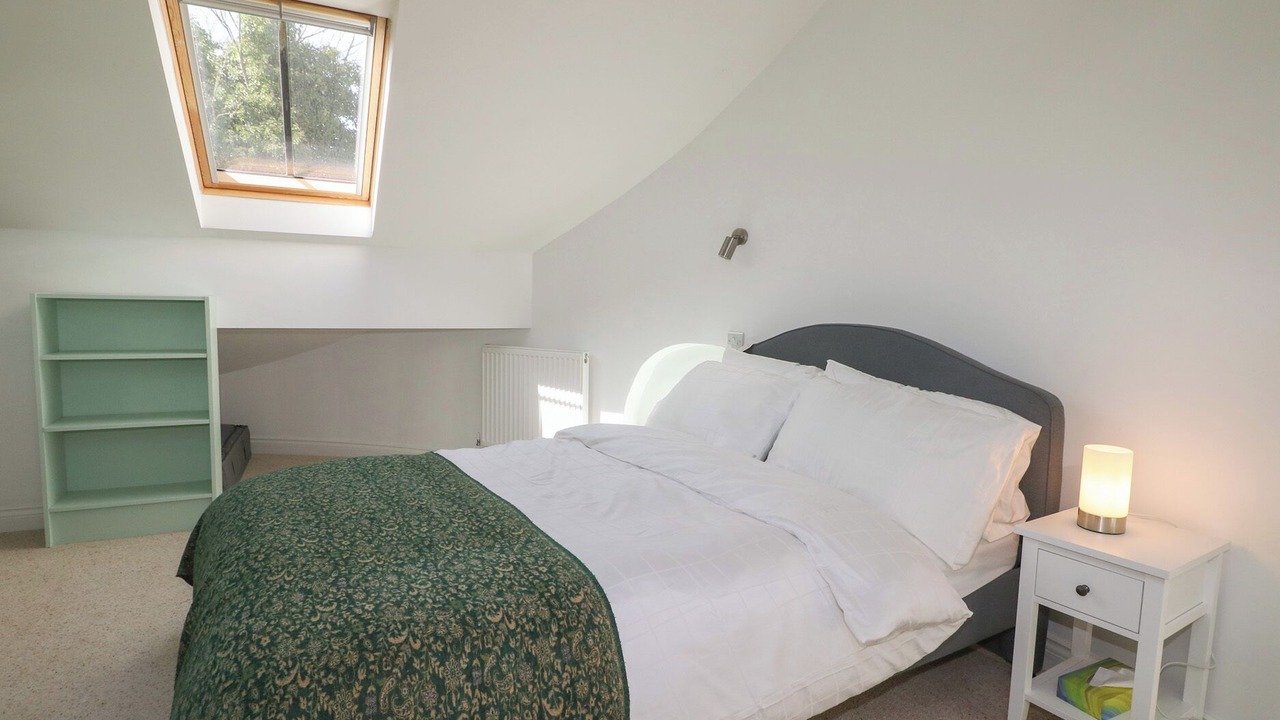 Photo of Bedroom in Betchworth