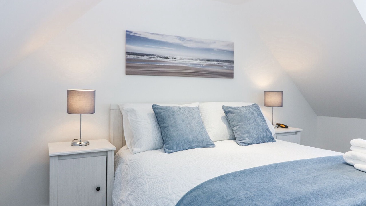 Photo of Bedroom in St Combs