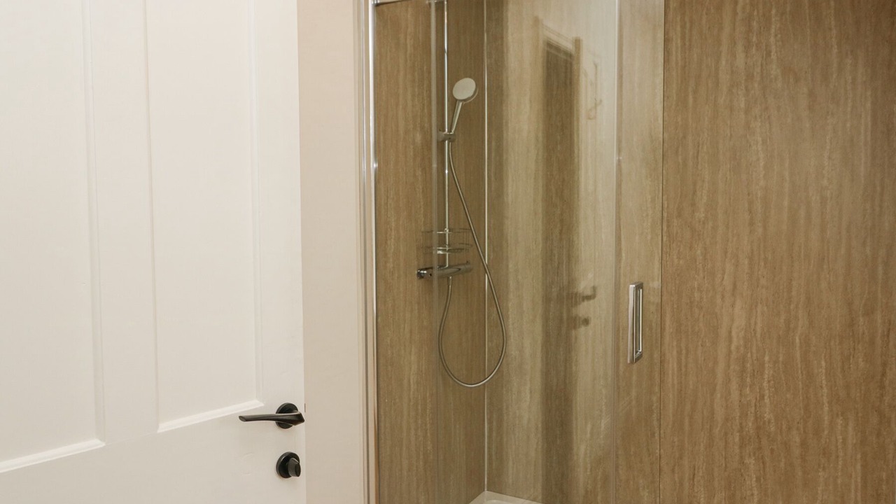 Photo of Bathroom in Pooley Bridge