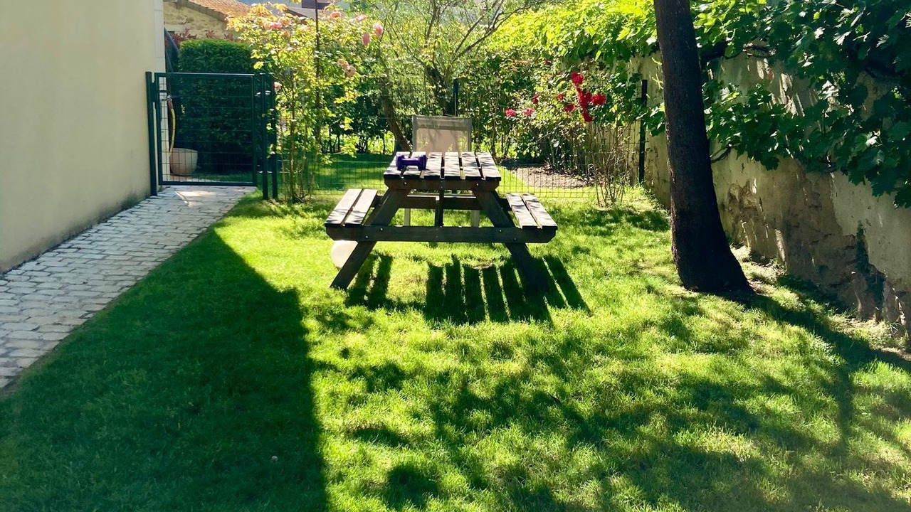 Photo of Outdoor in Saint-Remy-les-Chevreuse