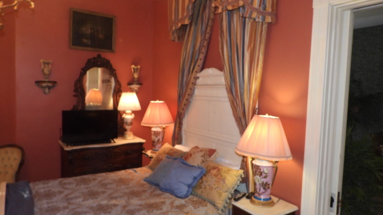 Photo of Bedroom in Keokuk