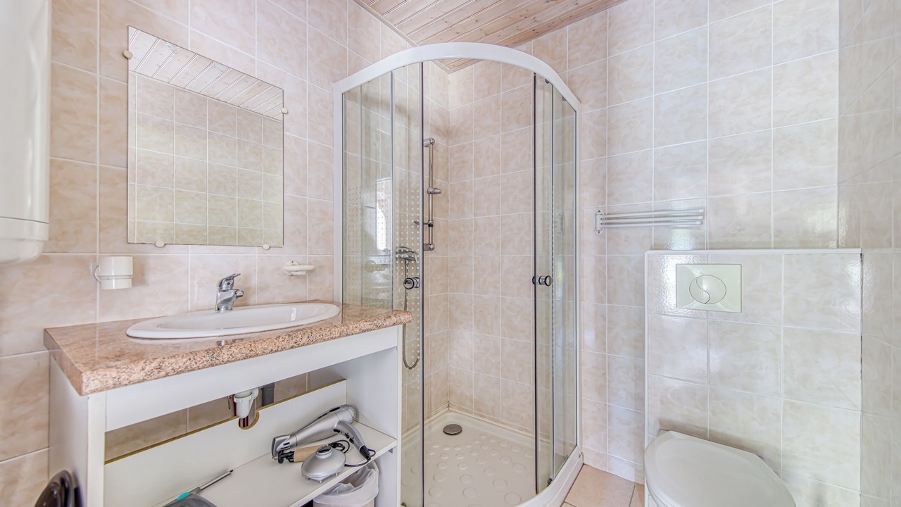 Photo of Bathroom in Queyrac