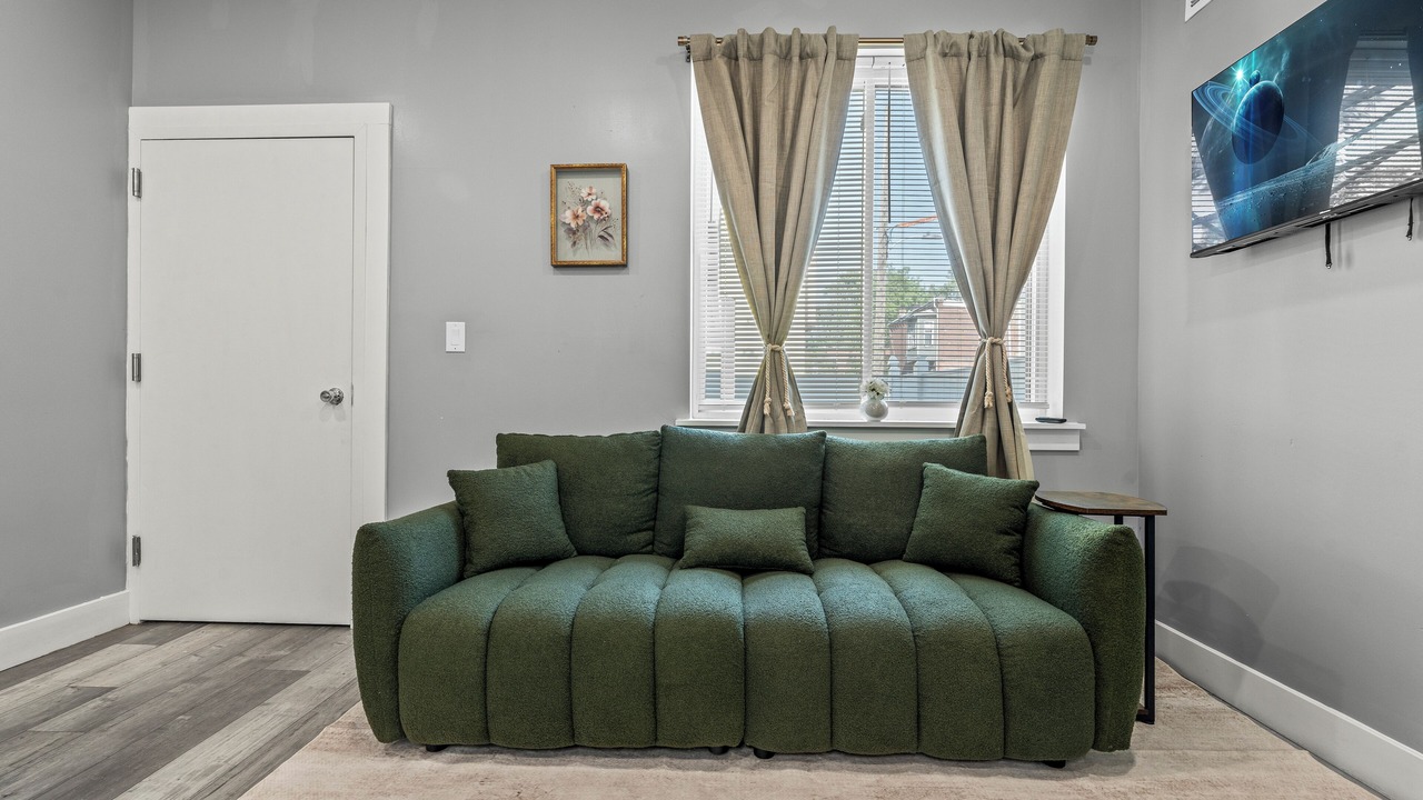 Photo of Livingroom in West Philadelphia