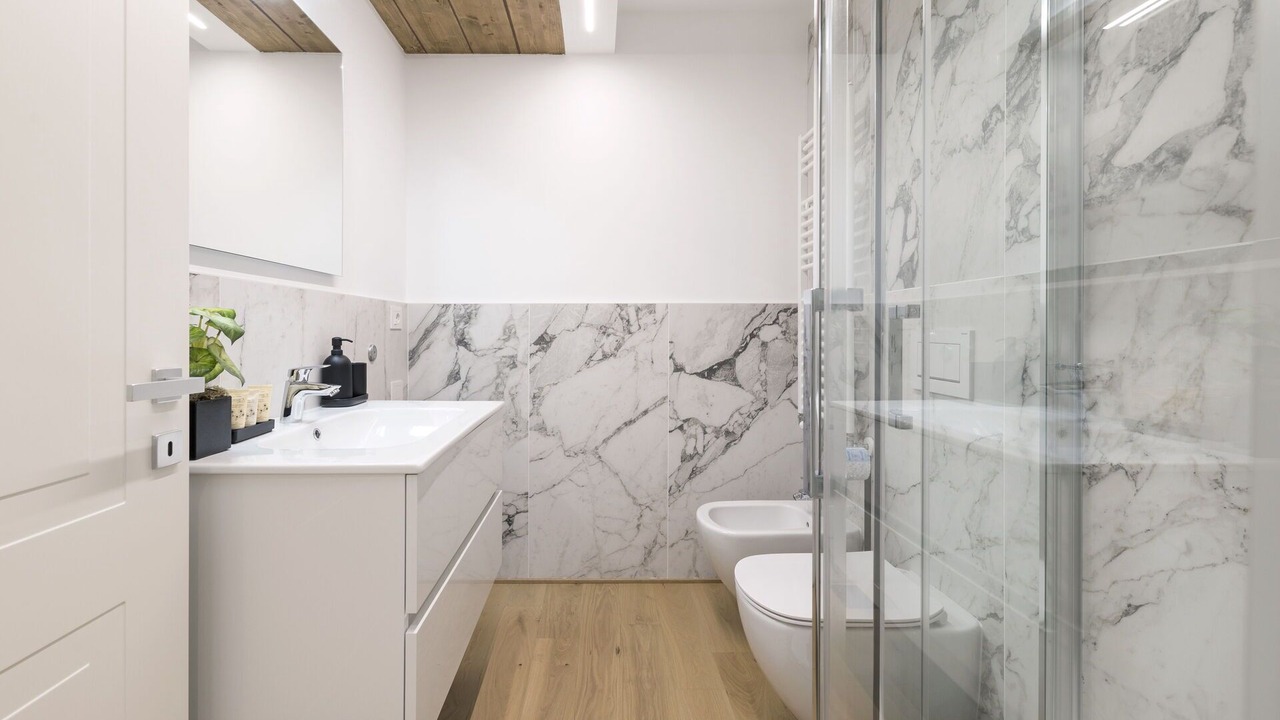 Photo of Bathroom in Como City Centre