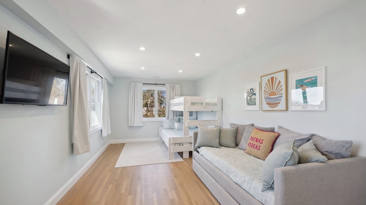 Photo of Livingroom in Cutchogue