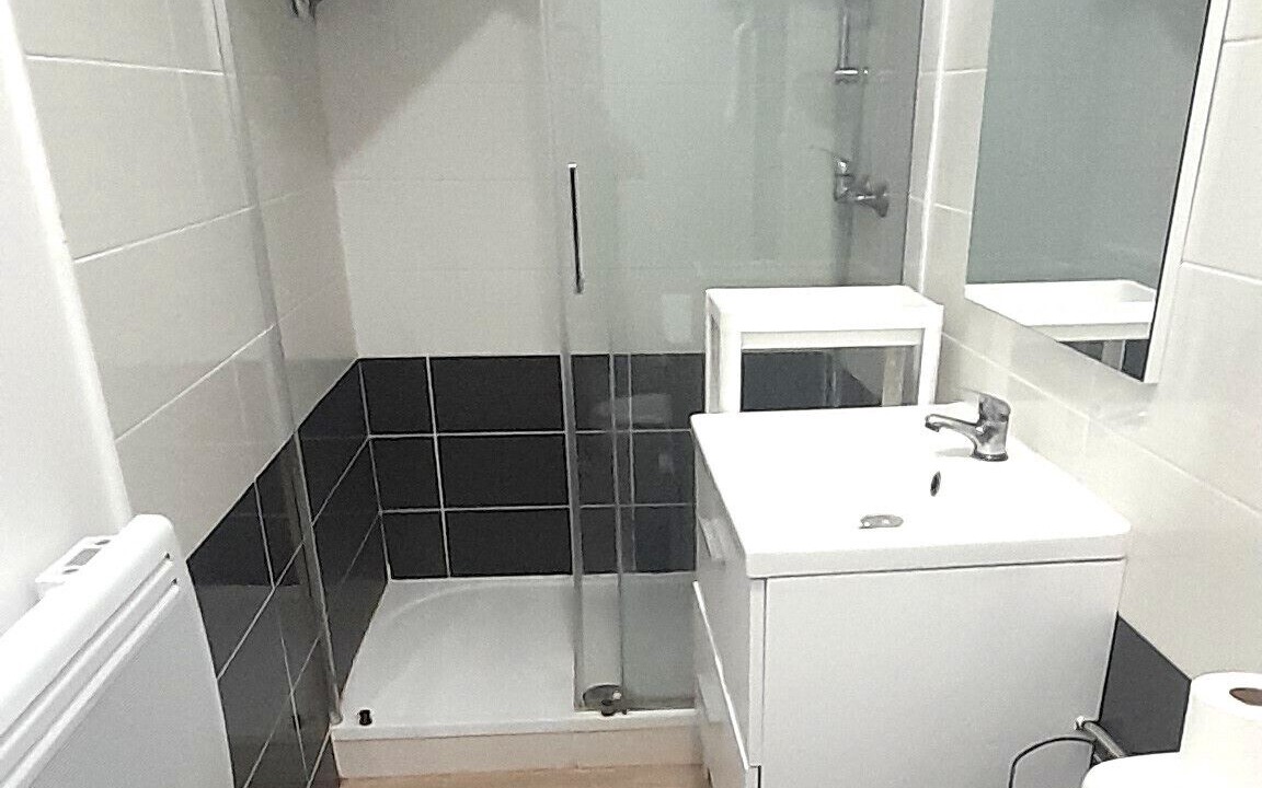Photo of Bathroom in Azay-le-Rideau