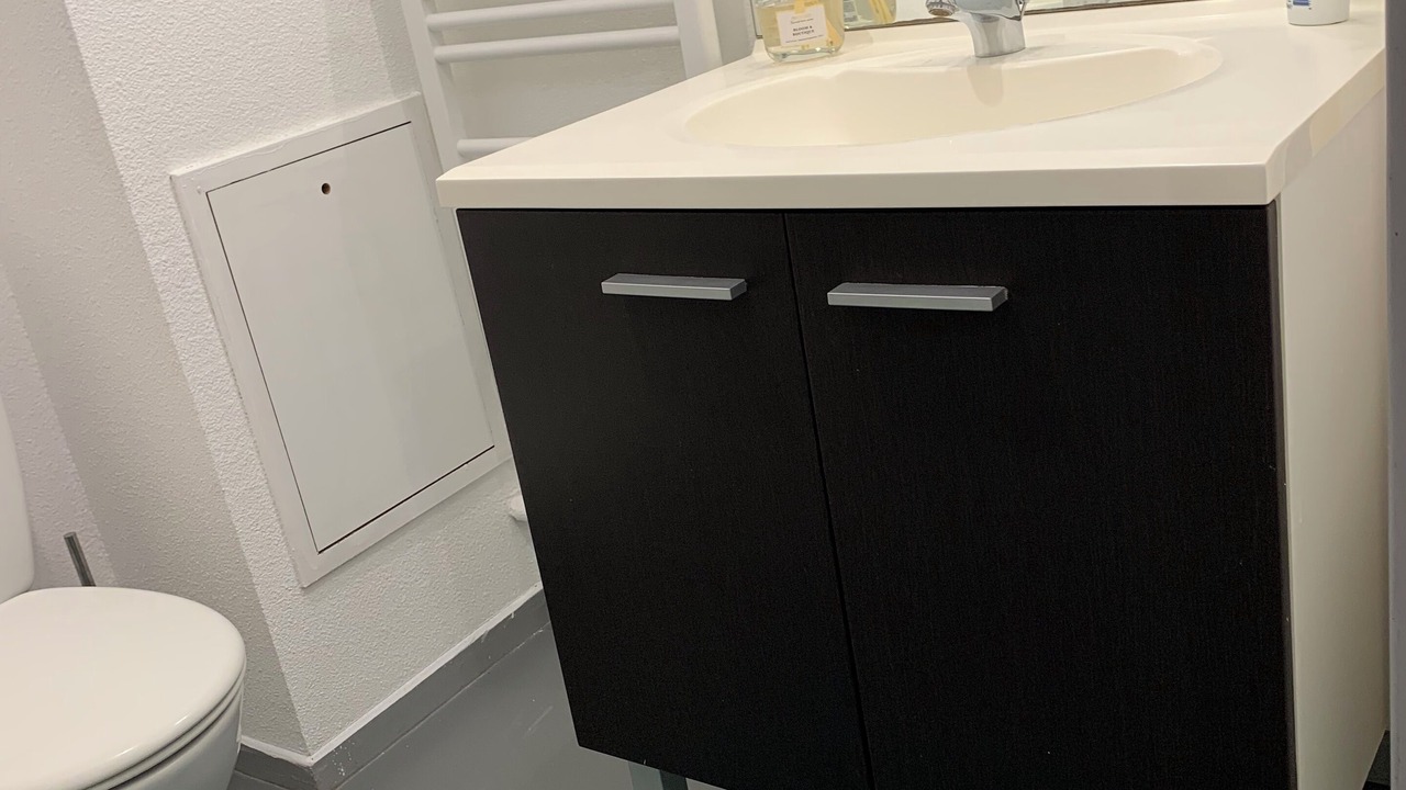 Photo of Bathroom in Jules Ferry - Recamier