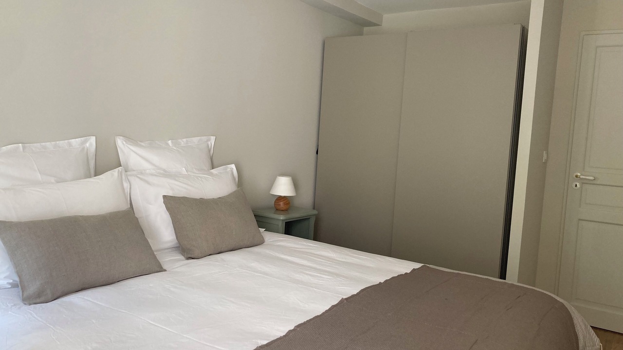 Photo of Bedroom in Savigny-les-Beaune