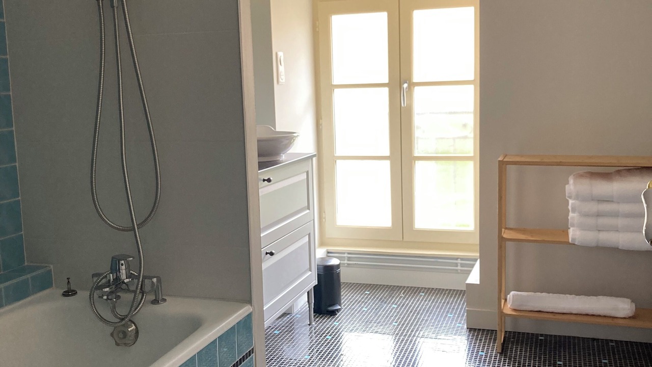 Photo of Bathroom in Savigny-les-Beaune