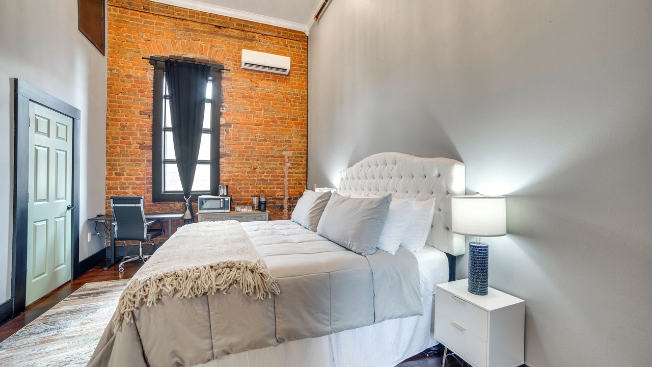 Photo of Bedroom in Marshall