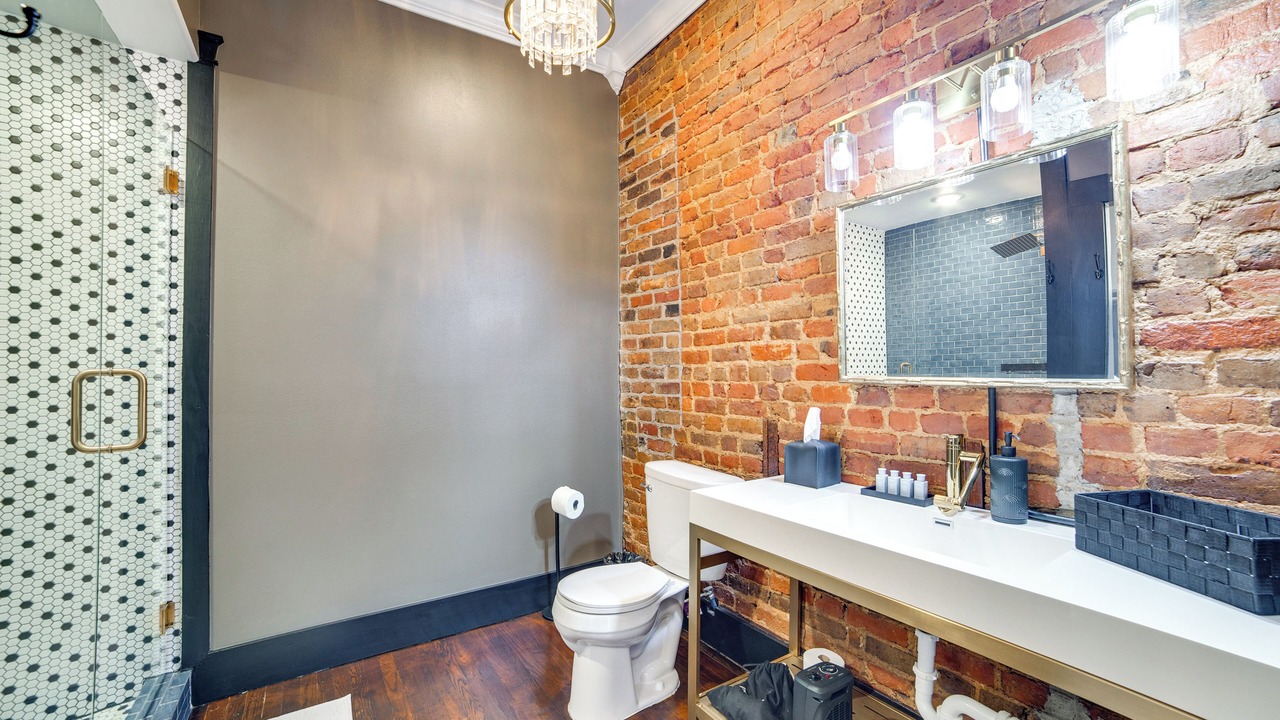 Photo of Bathroom in Marshall