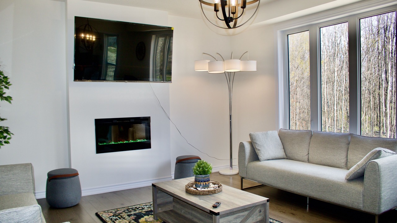 Photo of Livingroom in Wasaga Beach