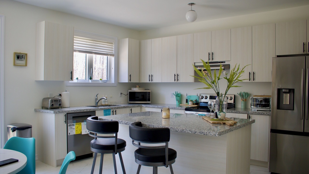 Photo of Kitchen in Wasaga Beach