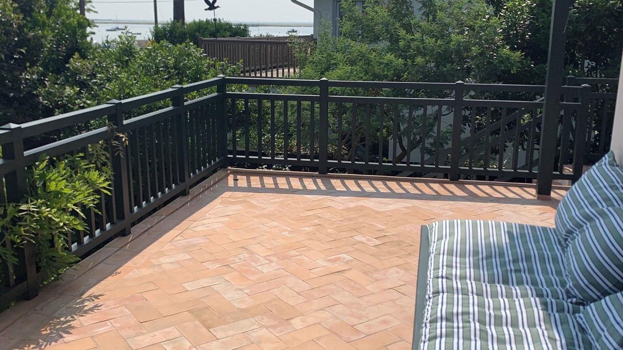 Photo of Patio Balcony in Piraillan