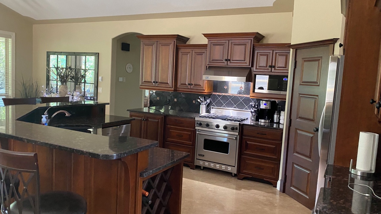 Photo of Kitchen in Parkland Beach