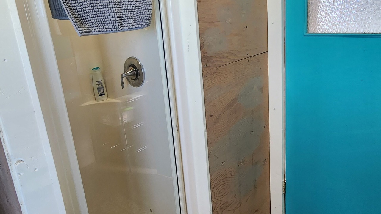 Photo of Bathroom in Castor
