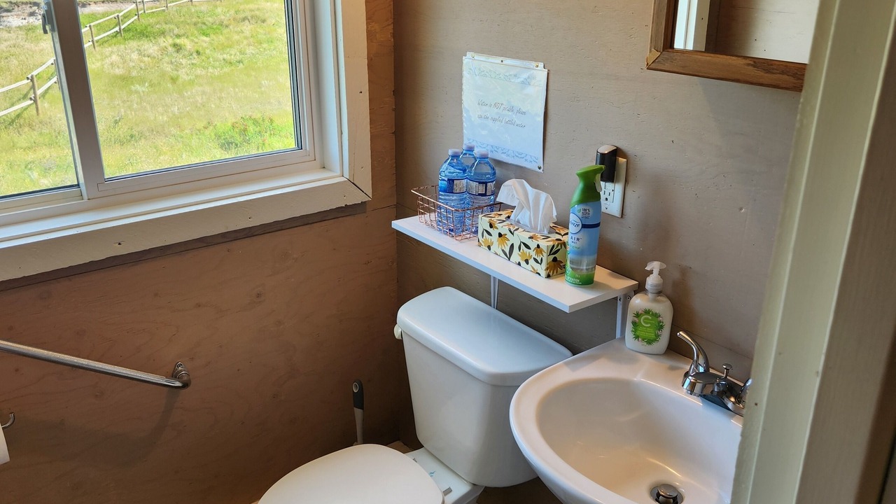 Photo of Bathroom in Castor
