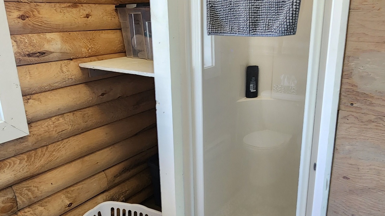 Photo of Bathroom in Castor
