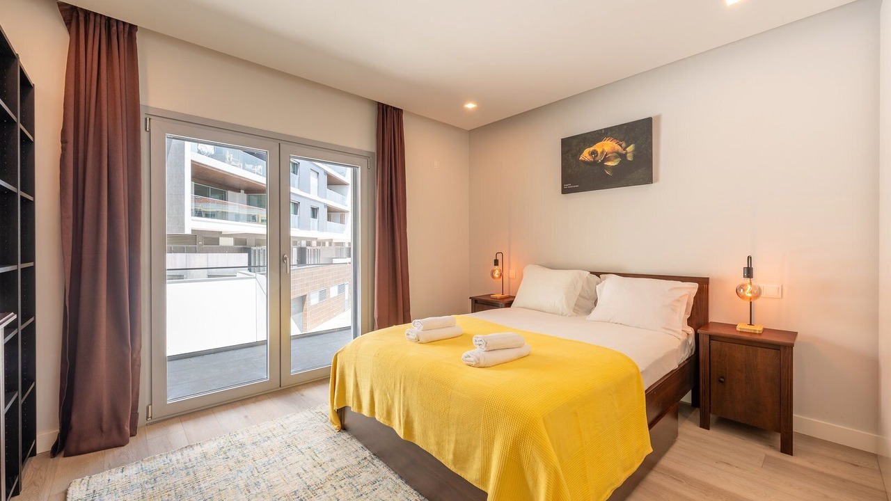 Photo of Bedroom in Alges