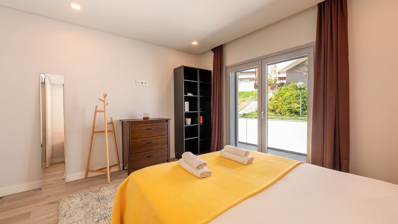 Photo of Bedroom in Alges