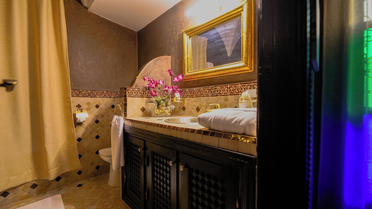 Photo of Bathroom in Targa