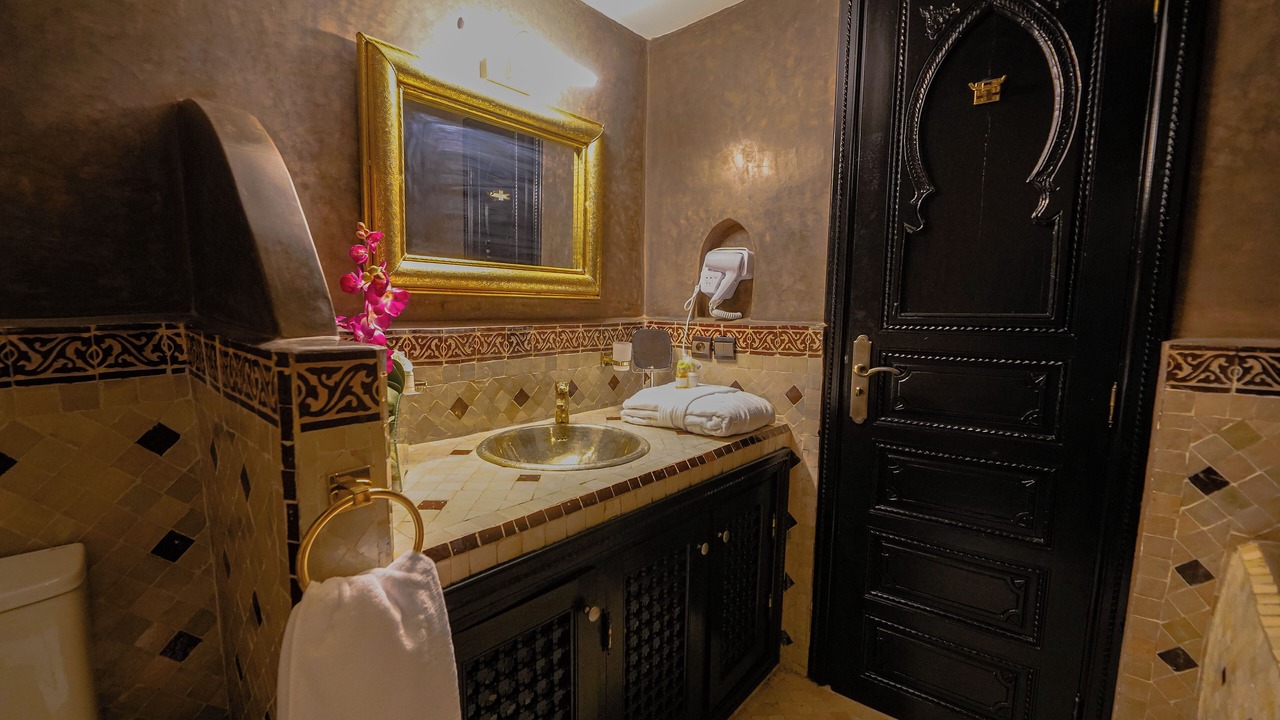Photo of Bathroom in Targa