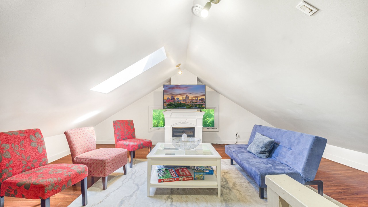 Photo of Livingroom in Thorold