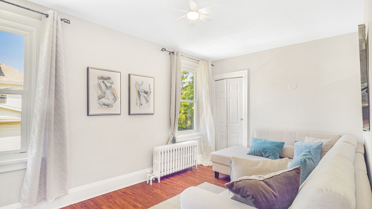 Photo of Livingroom in Thorold