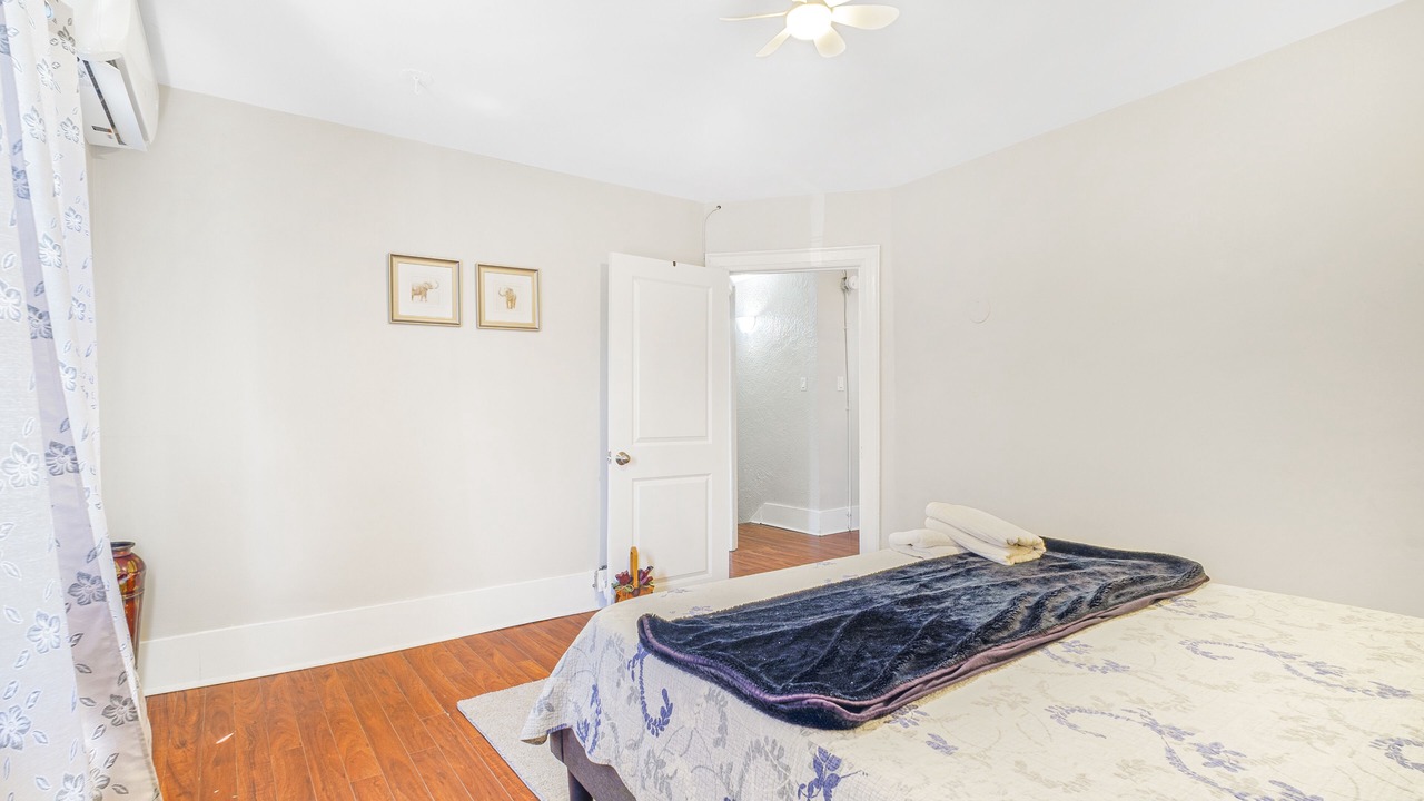 Photo of Bedroom in Thorold