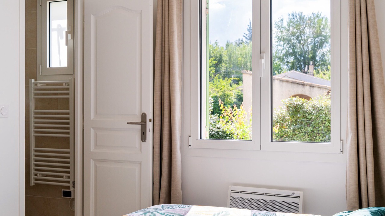 Photo of Bedroom in Caumont-sur-Durance